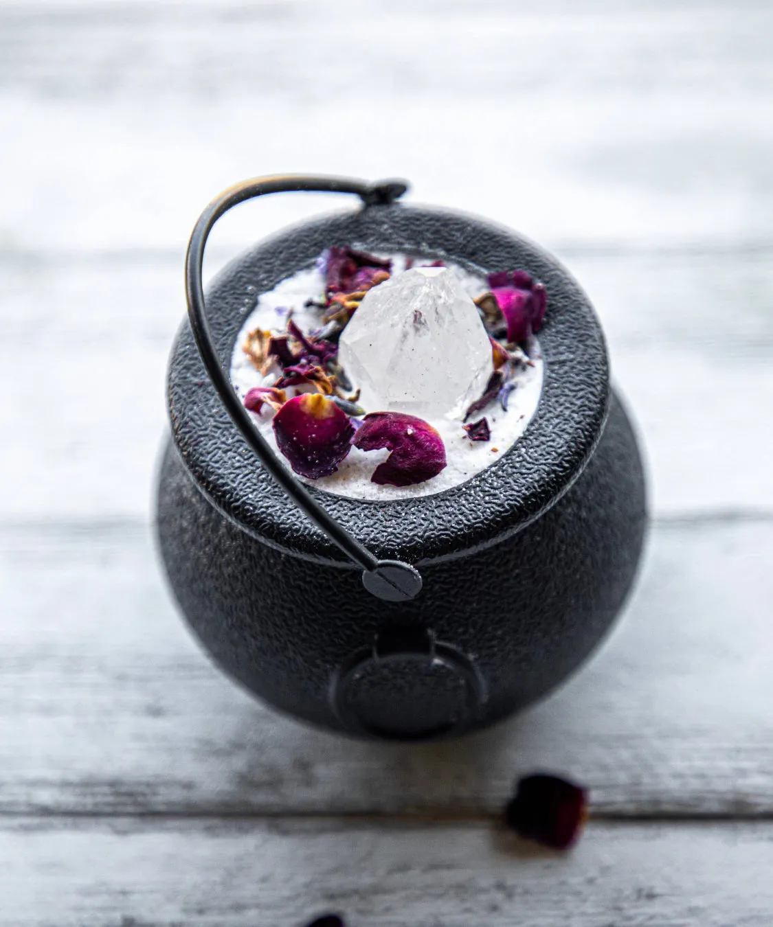 Cauldron Bath Bomb with Crystal and Flowers