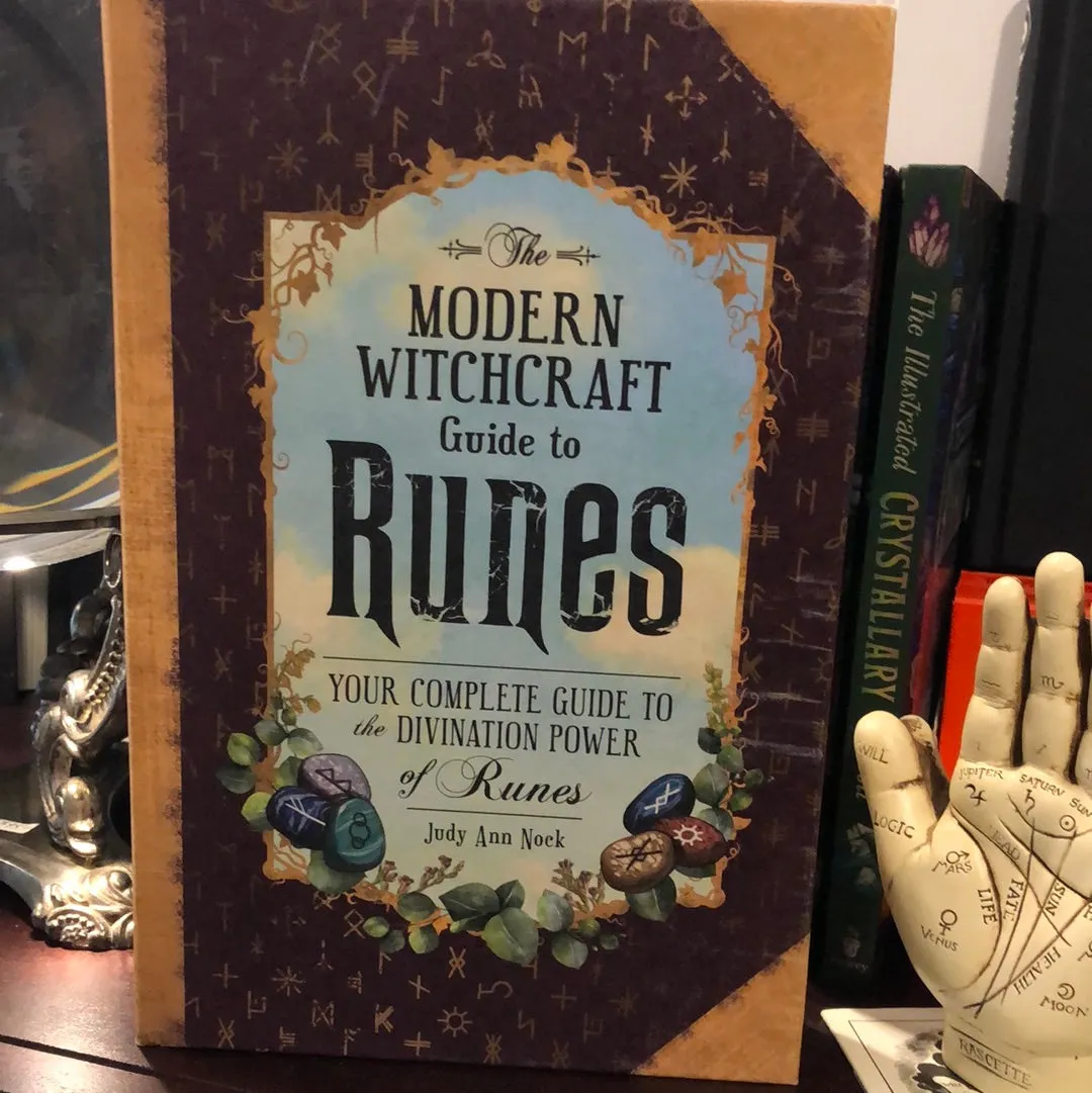 The Modern Witchcraft Guide to Runes By Judy Ann Nock
