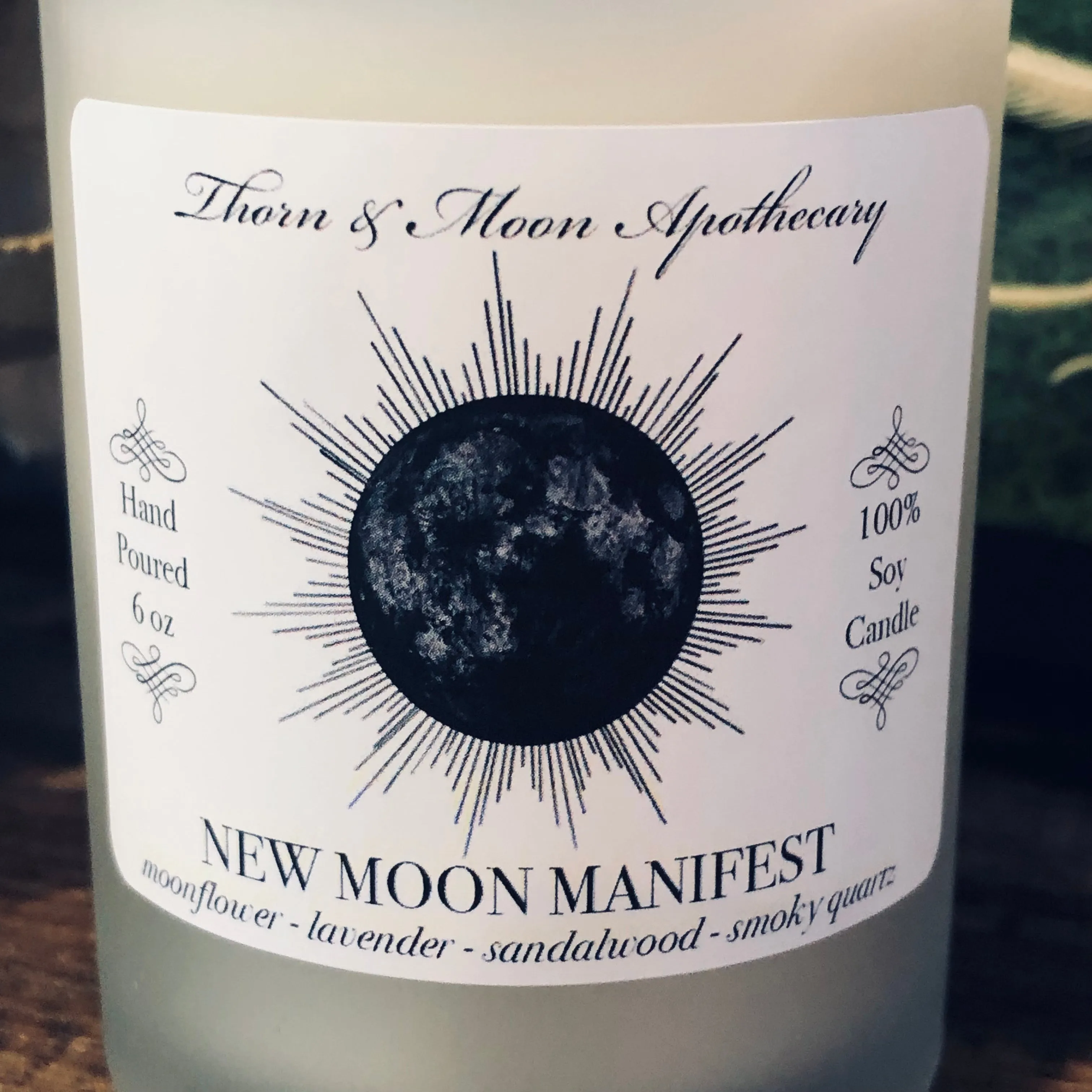 Thorn & Moon NEW MOON MANIFEST Candle - Moonflower, Lavender, Sandalwood, Smoky Quartz - 100% Soy - Scented Candle - Essential Oil and Fragrance Oil blend